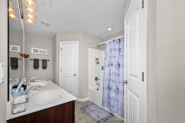 168 Grace Ct, Manchester, TN 37355