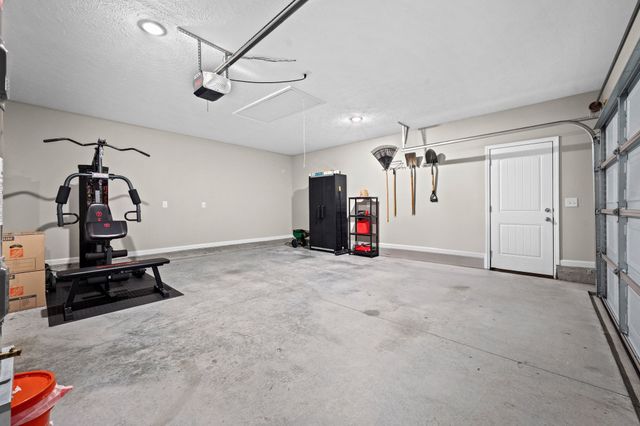 168 Grace Ct, Manchester, TN 37355