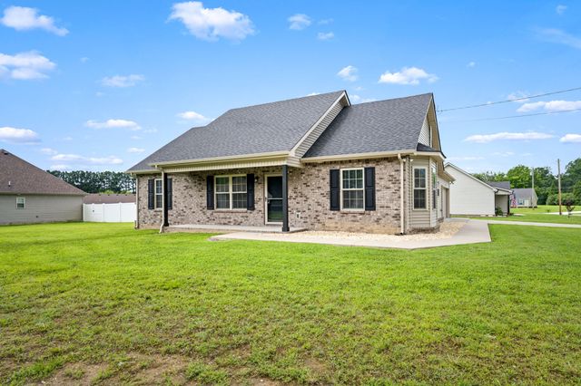 168 Grace Ct, Manchester, TN 37355