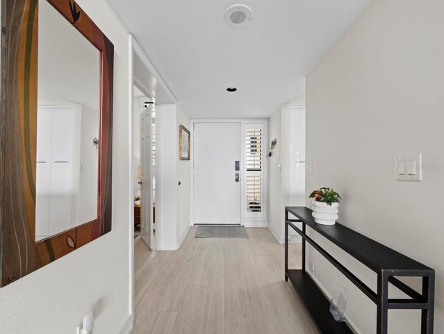 1930 HARBOURSIDE DRIVE 145, Longboat Key, FL 34228