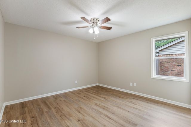 1825 Brookhaven Drive, Southaven, MS 38671