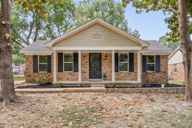 1825 Brookhaven Drive, Southaven, MS 38671
