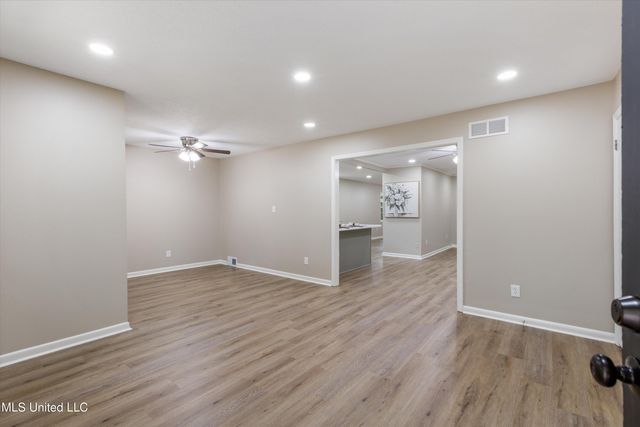 1825 Brookhaven Drive, Southaven, MS 38671