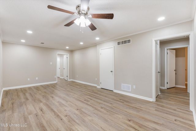 1825 Brookhaven Drive, Southaven, MS 38671