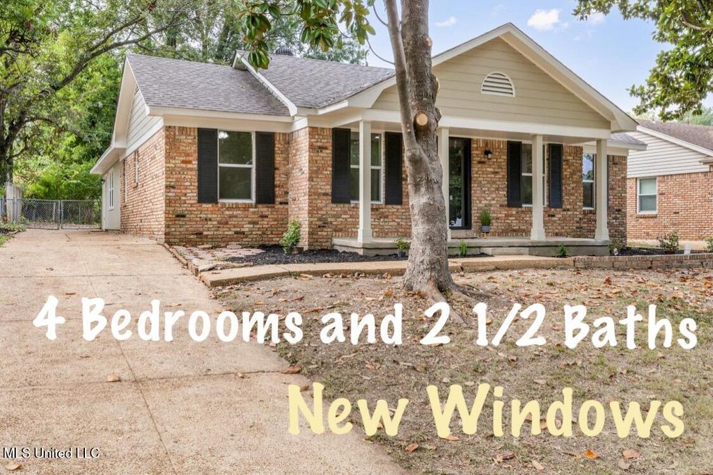 1825 Brookhaven Drive, Southaven, MS 38671