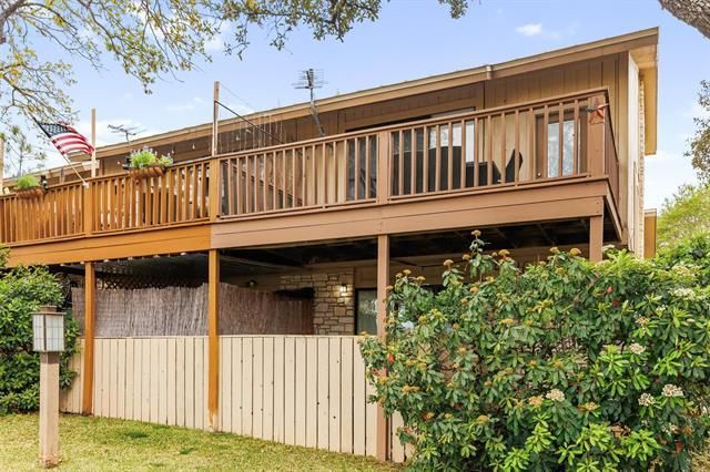 704 Horseshoe Bay BLVD F, Horseshoe Bay, TX 78657