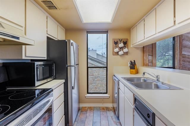 704 Horseshoe Bay BLVD F, Horseshoe Bay, TX 78657