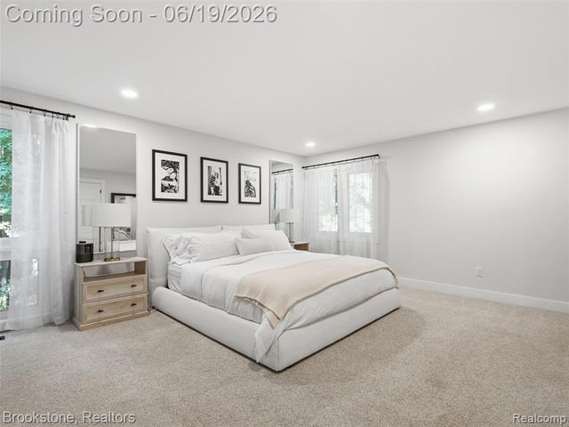 7450 Deerhill Drive, Clarkston, MI 48346