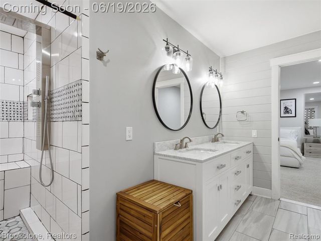 7450 Deerhill Drive, Clarkston, MI 48346