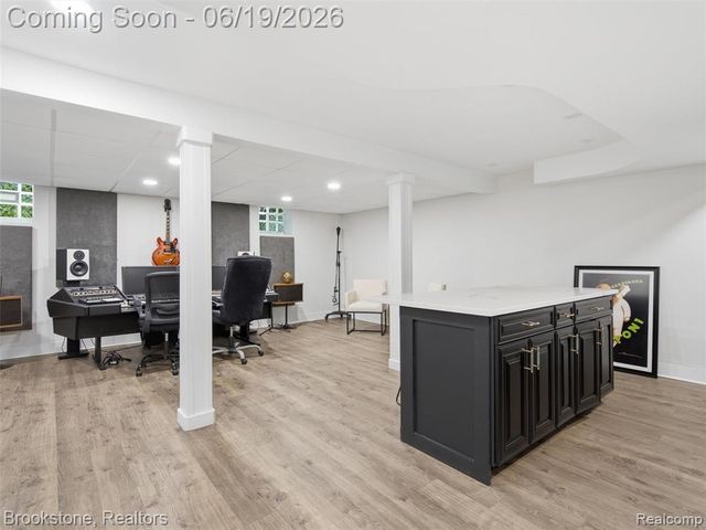 7450 Deerhill Drive, Clarkston, MI 48346