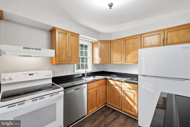 8804 35TH AVE, College Park, MD 20740