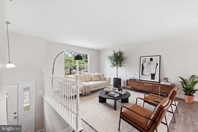 8804 35TH AVE, College Park, MD 20740