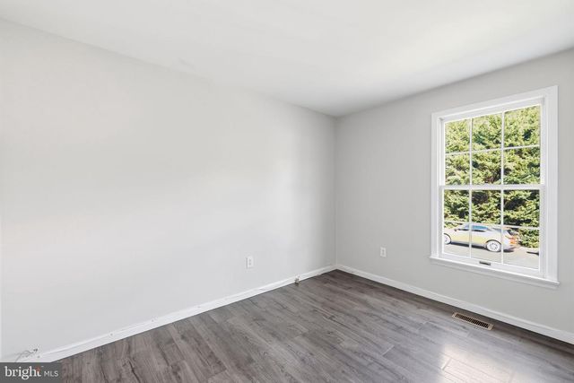 8804 35TH AVE, College Park, MD 20740