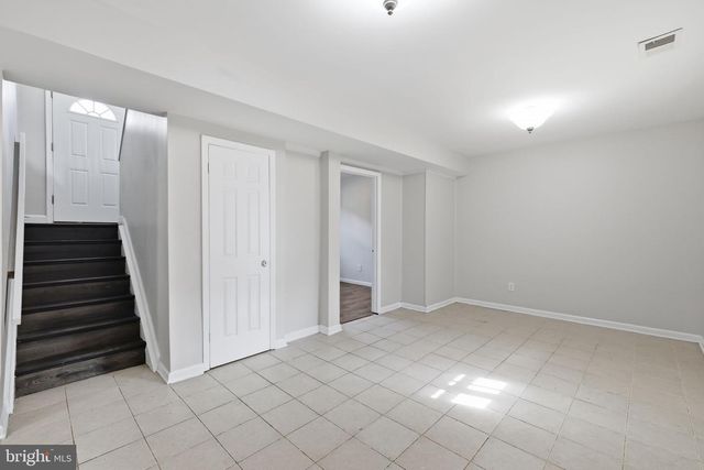 8804 35TH AVE, College Park, MD 20740