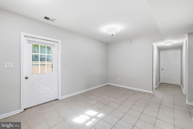 8804 35TH AVE, College Park, MD 20740