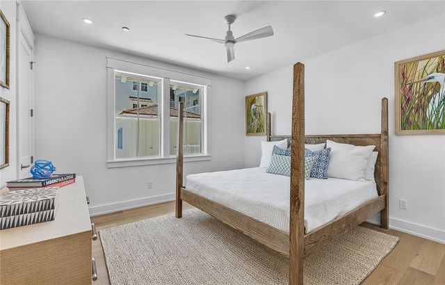 136 W Cotter Ave 20, Port Aransas, TX 78373