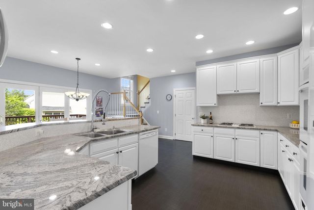 10217 LAKESTONE PL, Rockville, MD 20850