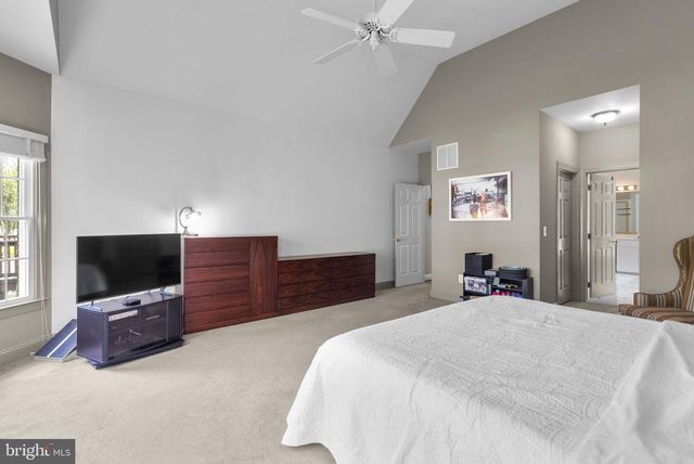 10217 LAKESTONE PL, Rockville, MD 20850