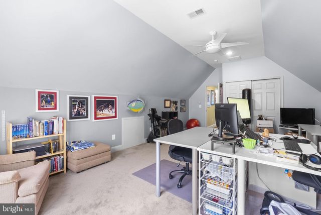 10217 LAKESTONE PL, Rockville, MD 20850