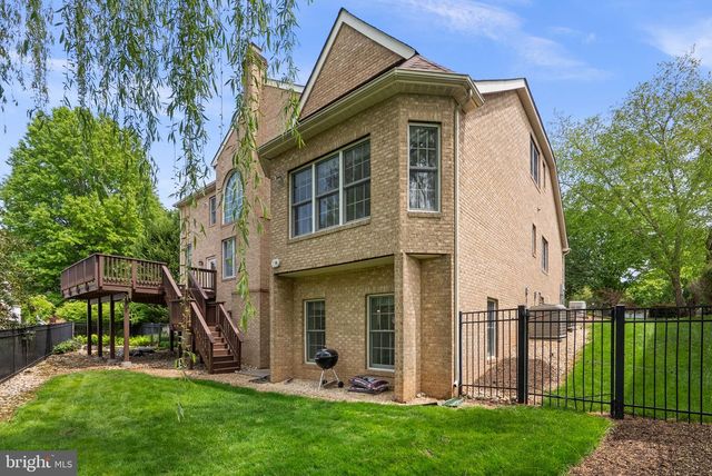 10217 LAKESTONE PL, Rockville, MD 20850