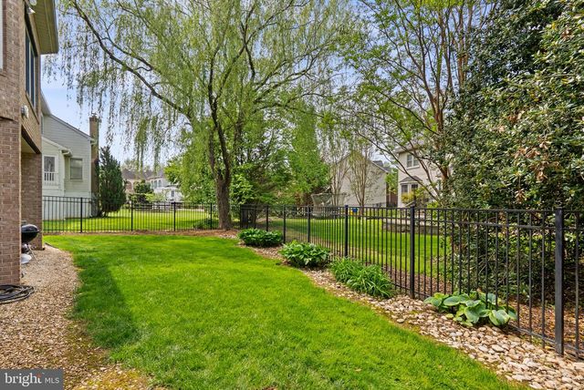 10217 LAKESTONE PL, Rockville, MD 20850