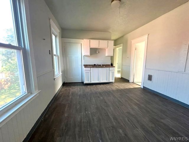 39 Frankfort Avenue, Buffalo, NY 14211