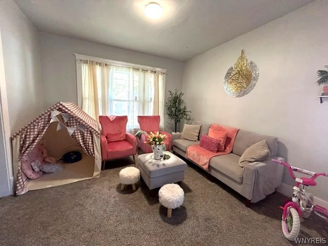 39 Frankfort Avenue, Buffalo, NY 14211