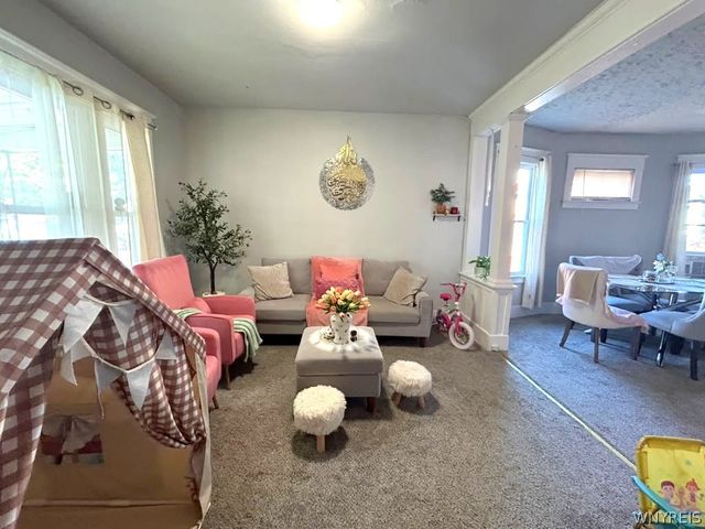 39 Frankfort Avenue, Buffalo, NY 14211