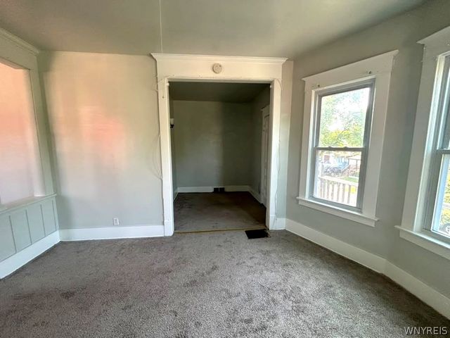 39 Frankfort Avenue, Buffalo, NY 14211