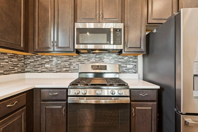 1808 Alta Drive, Volo, IL 60020