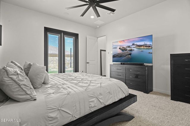 241 MAR VISTA Place, Horizon City, TX 79928