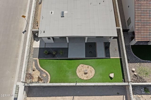 241 MAR VISTA Place, Horizon City, TX 79928