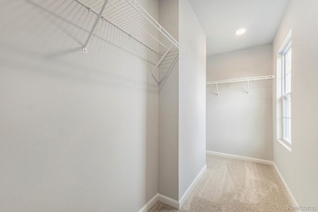 203 Kingsberry Drive, Blissfield Village, MI 49228