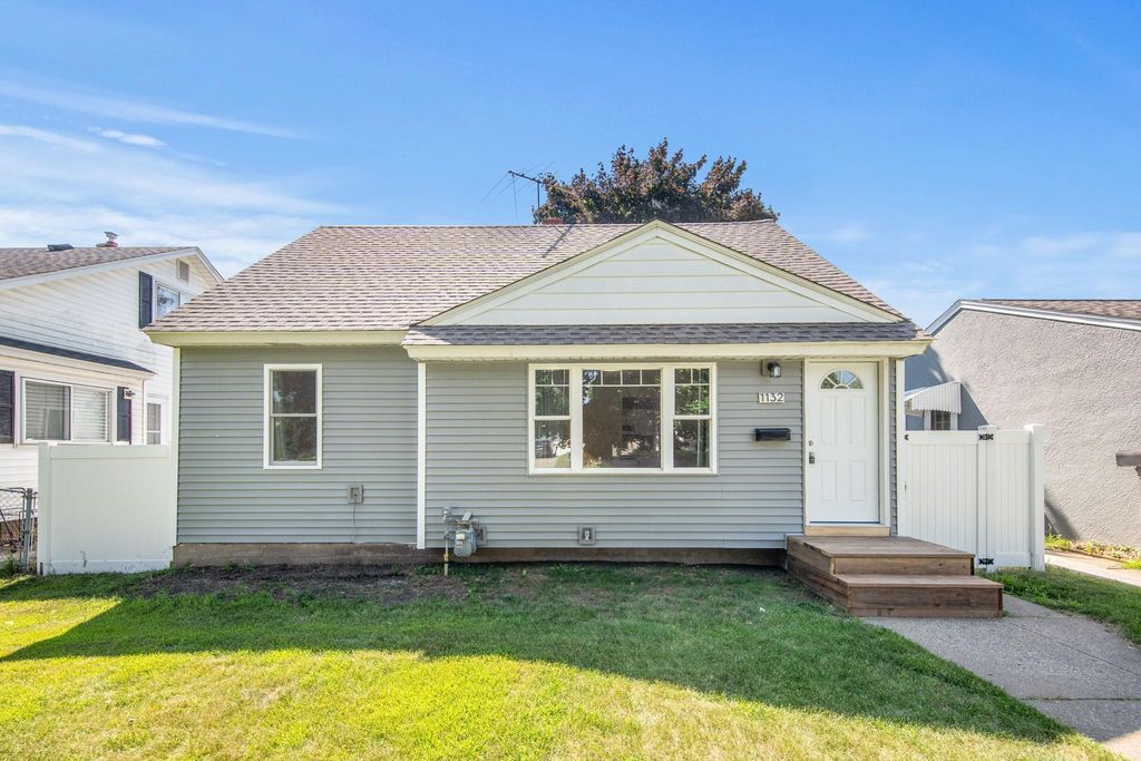 1132 6th Avenue S, South Saint Paul, MN 55075