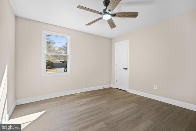 393 E MILLSTREAM RD, Cream Ridge, NJ 08514