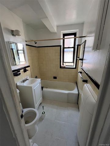 102-36 64 Avenue 5G, Forest Hills, NY 11375