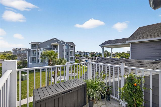 5712 BISCAYNE COURT 201, New Port Richey, FL 34652