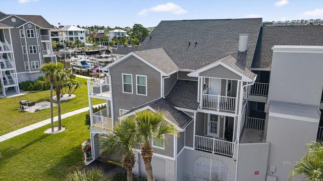 5712 BISCAYNE COURT 201, New Port Richey, FL 34652