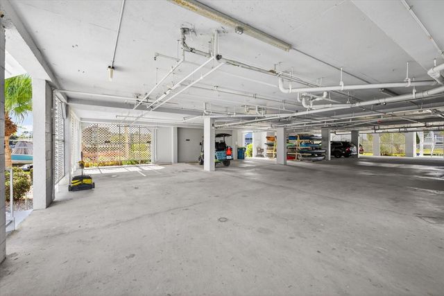 5712 BISCAYNE COURT 201, New Port Richey, FL 34652