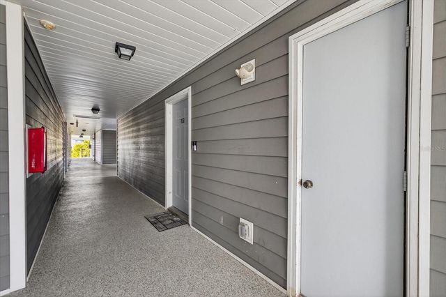 5712 BISCAYNE COURT 201, New Port Richey, FL 34652