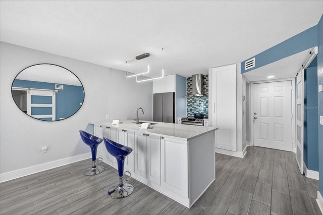 5712 BISCAYNE COURT 201, New Port Richey, FL 34652