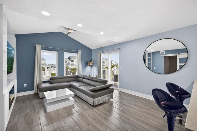 5712 BISCAYNE COURT 201, New Port Richey, FL 34652