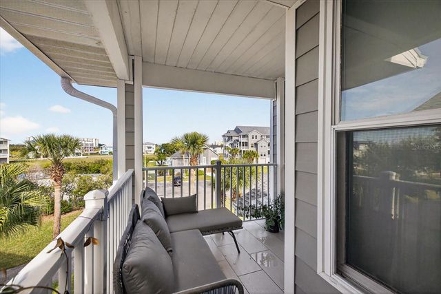 5712 BISCAYNE COURT 201, New Port Richey, FL 34652