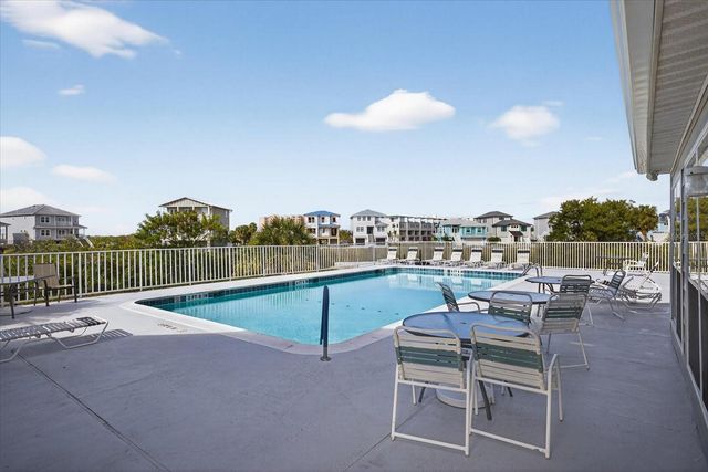 5712 BISCAYNE COURT 201, New Port Richey, FL 34652