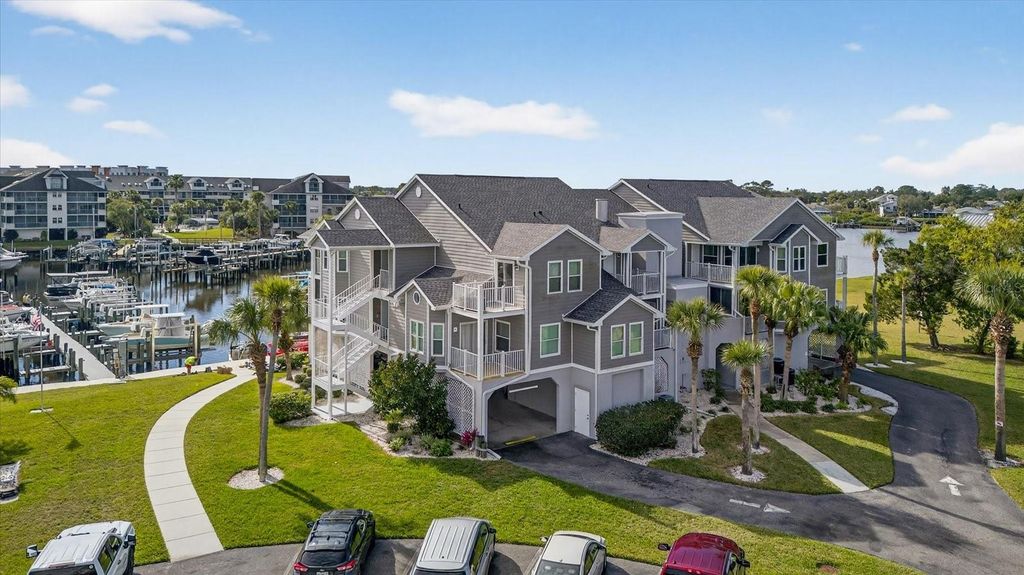 5712 BISCAYNE COURT 201, New Port Richey, FL 34652