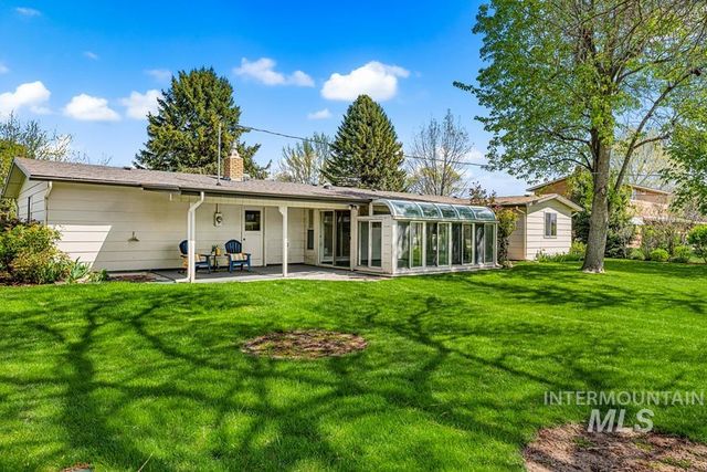 9625 W Halstead Dr, Boise, ID 83704