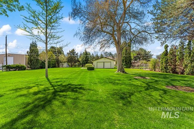 9625 W Halstead Dr, Boise, ID 83704