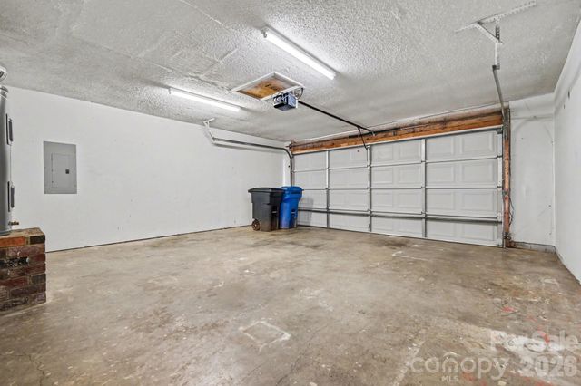 1117 Capps Hollow Drive, Charlotte, NC 28216