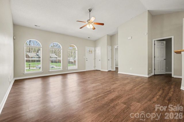 1117 Capps Hollow Drive, Charlotte, NC 28216