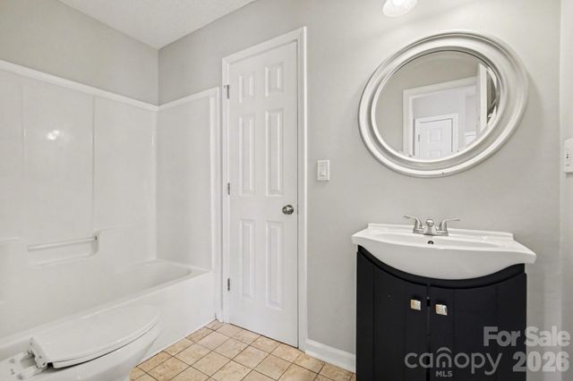 1117 Capps Hollow Drive, Charlotte, NC 28216